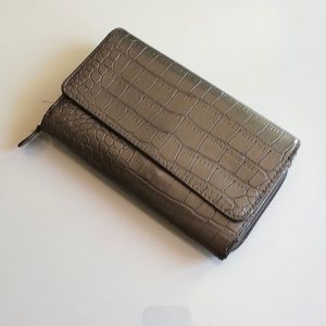 Gray/silver wallet